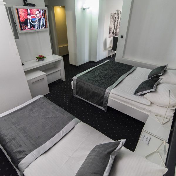 COOL rooms Zagreb Airport